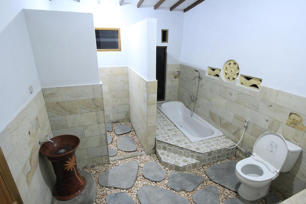 Villa Bale Seni ماتارام المظهر الخارجي الصورة
