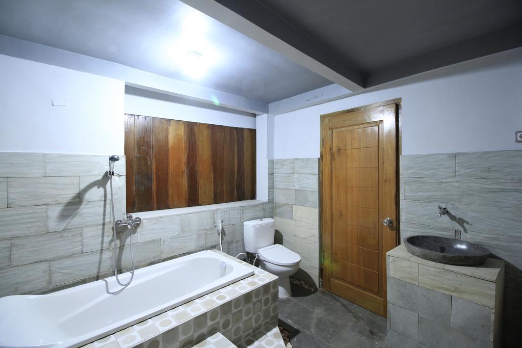 Villa Bale Seni ماتارام المظهر الخارجي الصورة
