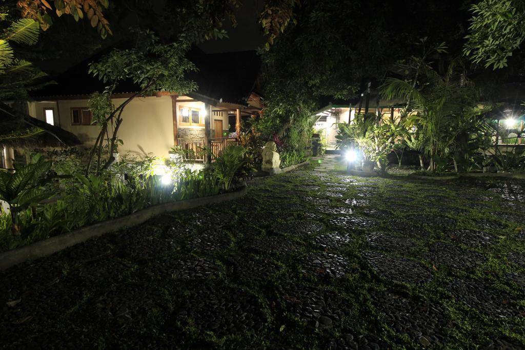 Villa Bale Seni ماتارام المظهر الخارجي الصورة