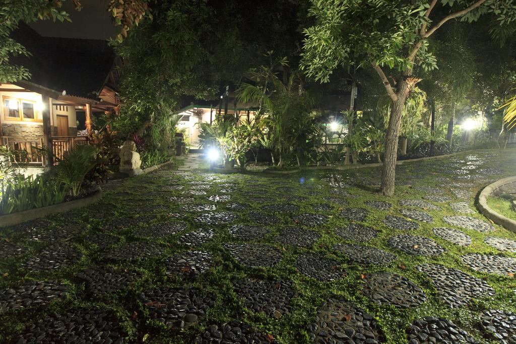 Villa Bale Seni ماتارام المظهر الخارجي الصورة