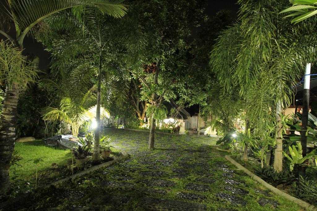 Villa Bale Seni ماتارام المظهر الخارجي الصورة