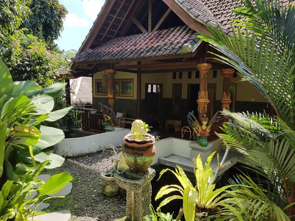Villa Bale Seni ماتارام المظهر الخارجي الصورة
